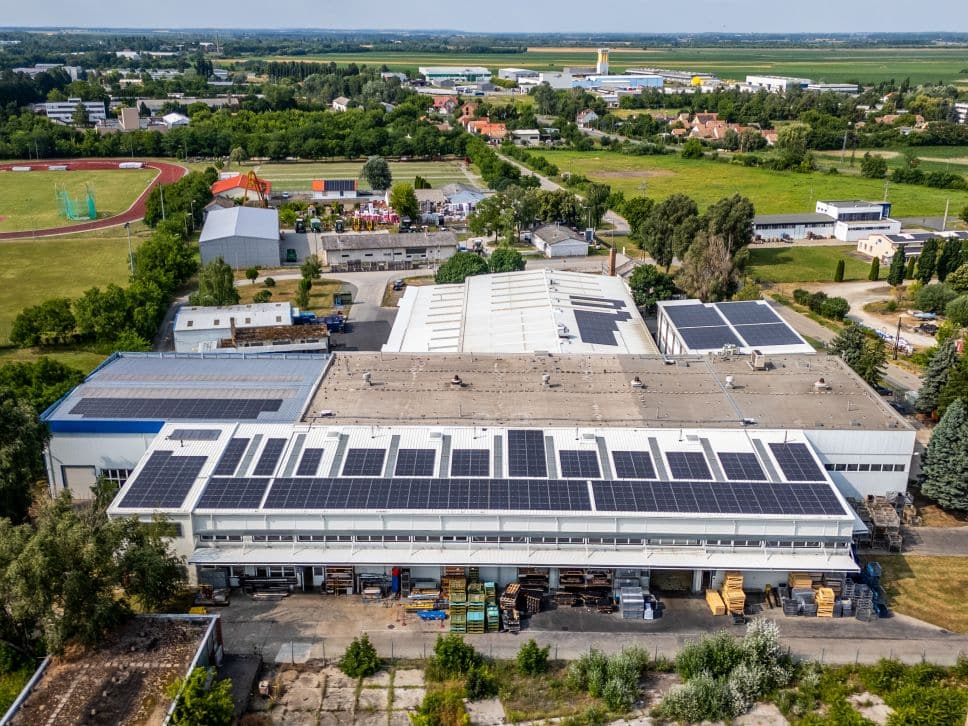 fémipar napelem